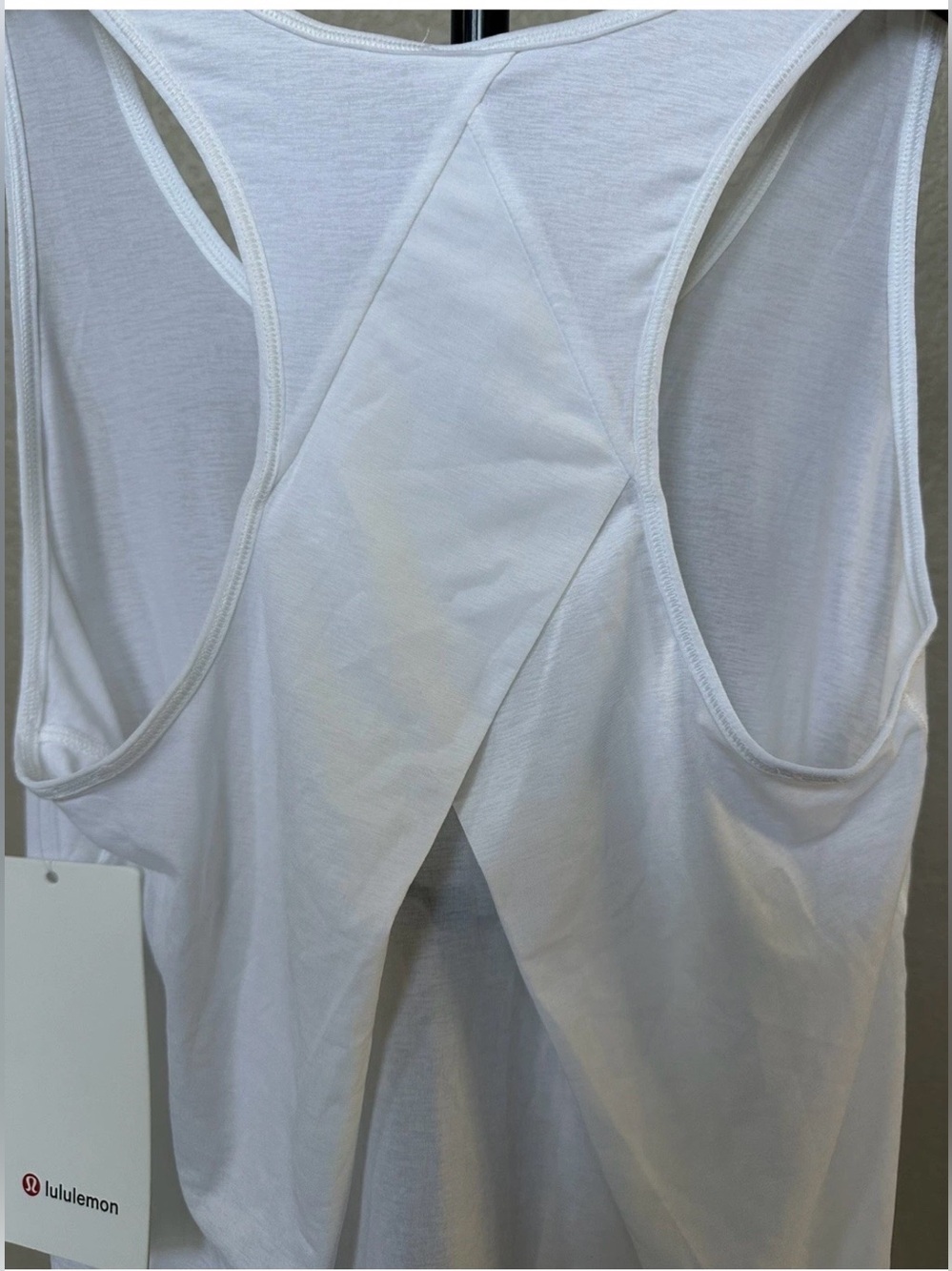 Lululemon Essential Tank Racerback PLEATED• WHITE• NWT•Size 2 - Picture 13 of 14
